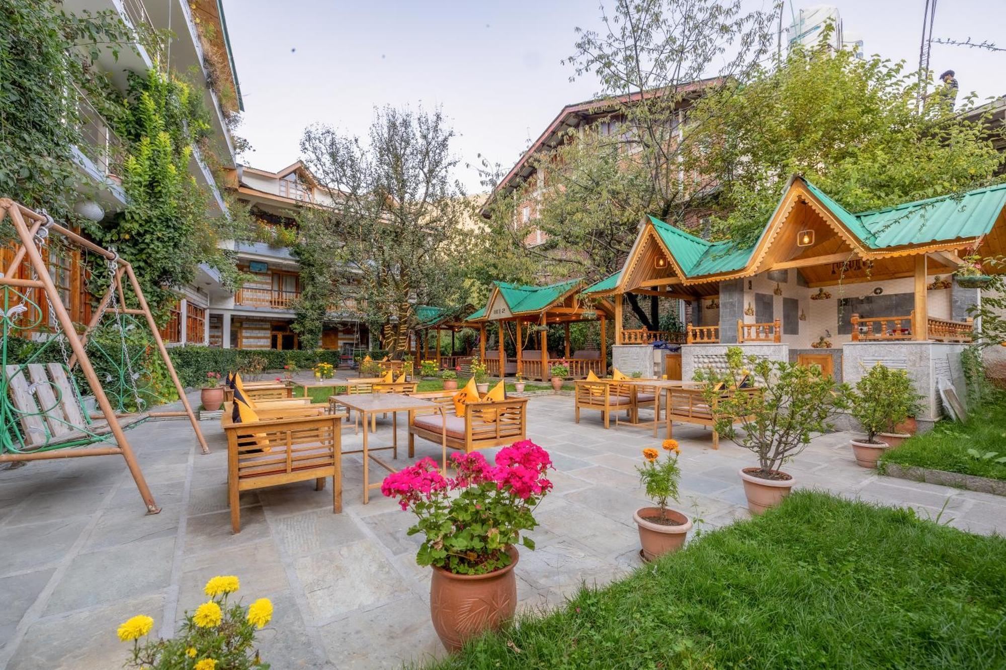 Hotel Hide-In Old Manali Exterior foto